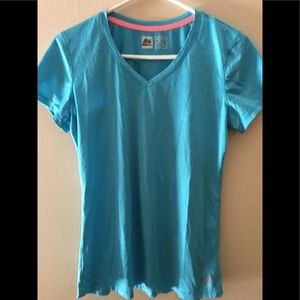 Women’s medium blue work out shirt